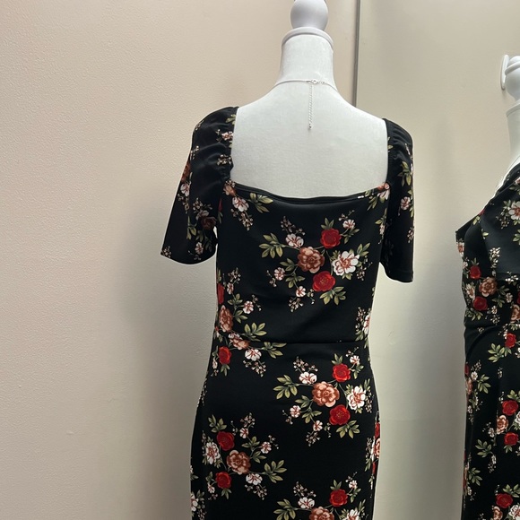 EUC SHEIN Midi Dress- Black w/ Red floral,  stretch,square neck,front slit Large - Picture 6 of 8